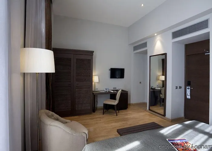 Eurostars Patios De 4*