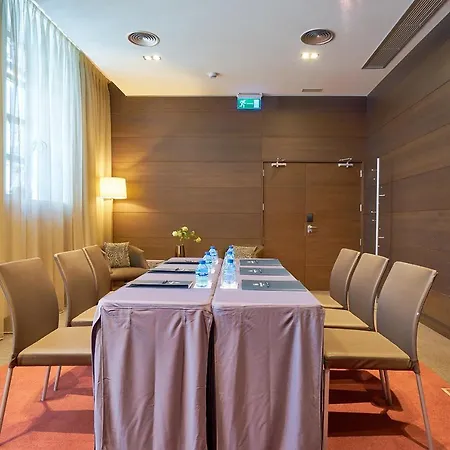 酒店 欧洲之星科尔多瓦庭院酒店 4*