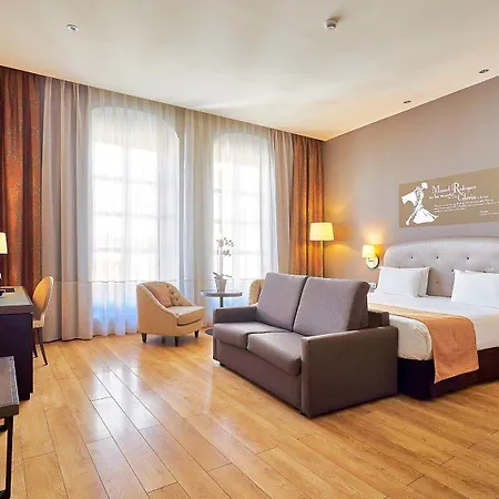 Eurostars Patios De Готель