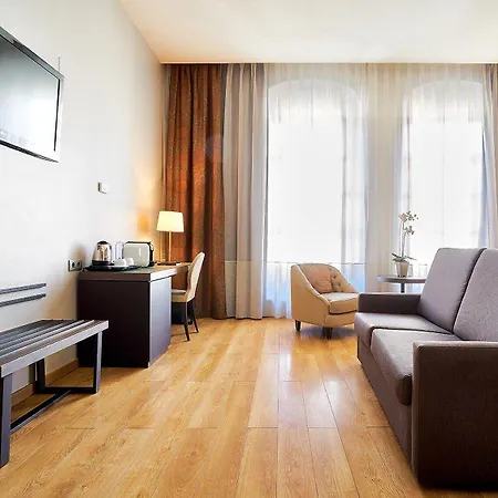 Готель Eurostars Patios De